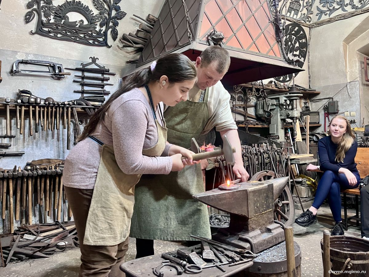 По маршруту Золотого кольца: мгимовцы на выездном модуле во Владимире