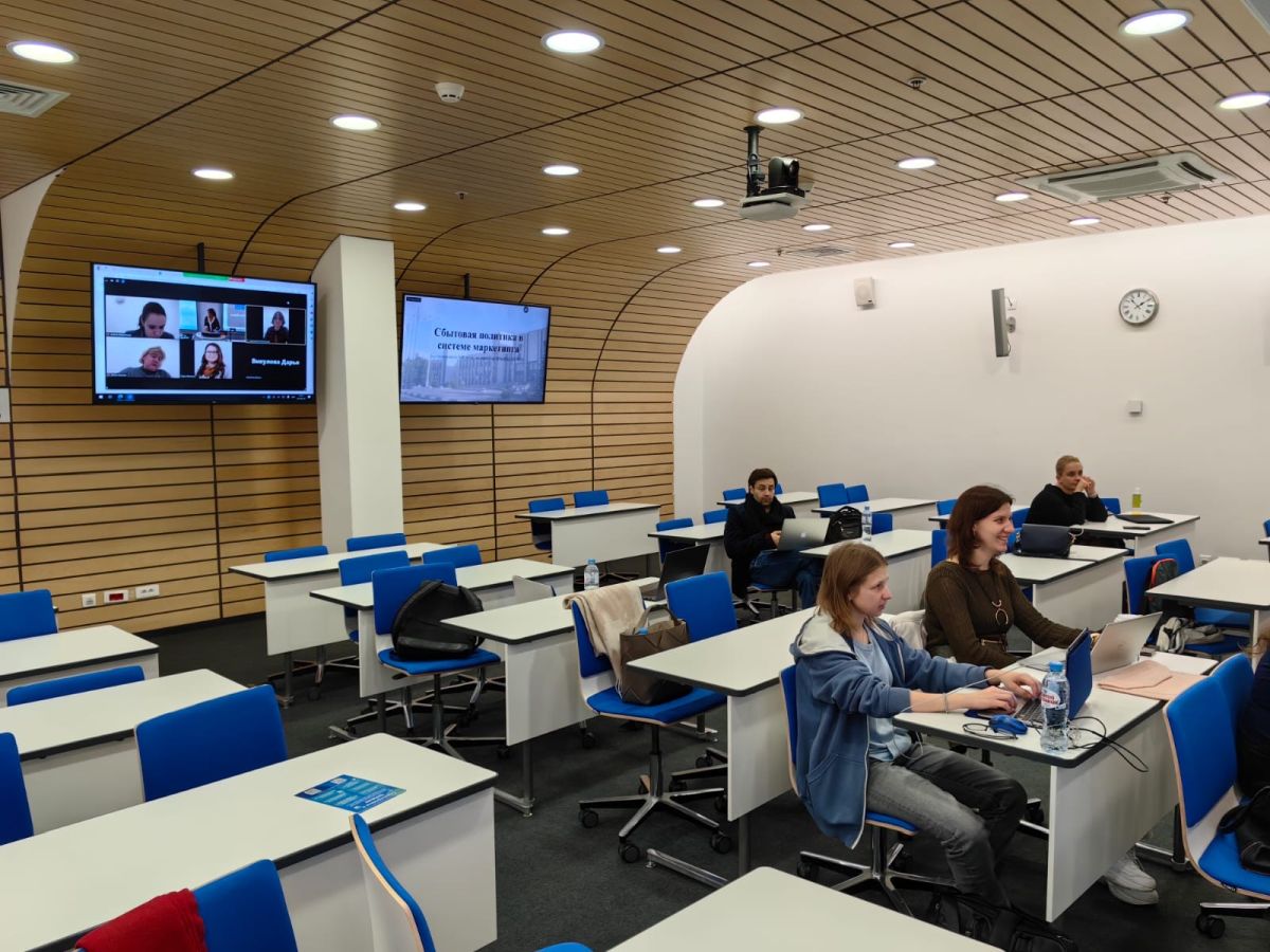 Преподаватели МГИМО прошли стажировку в ВШМ СПбГУ