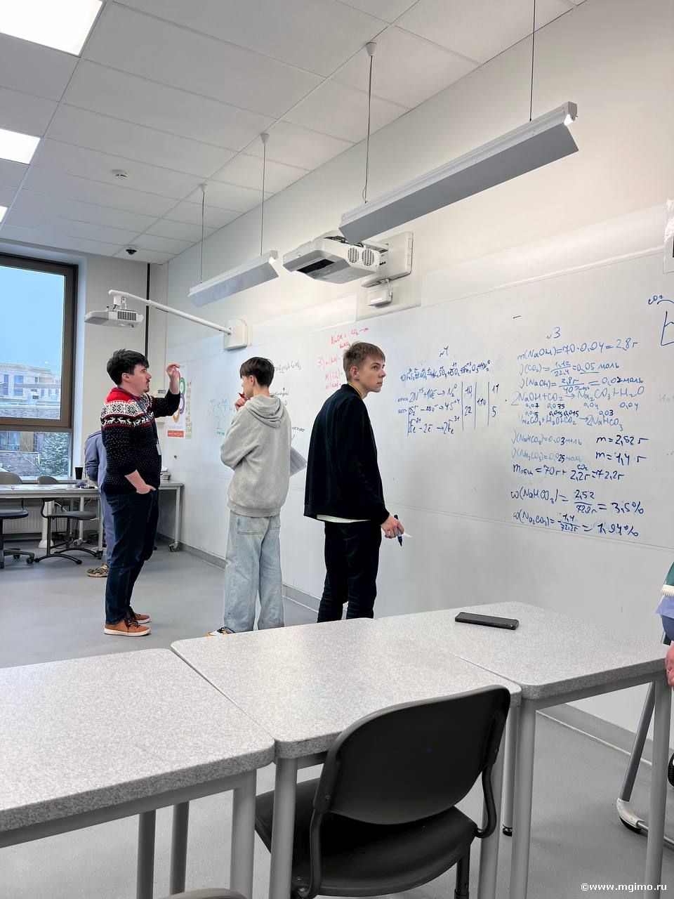 Изучаем образовательный туризм: Магистранты на выездном занятии в школе «Летово»