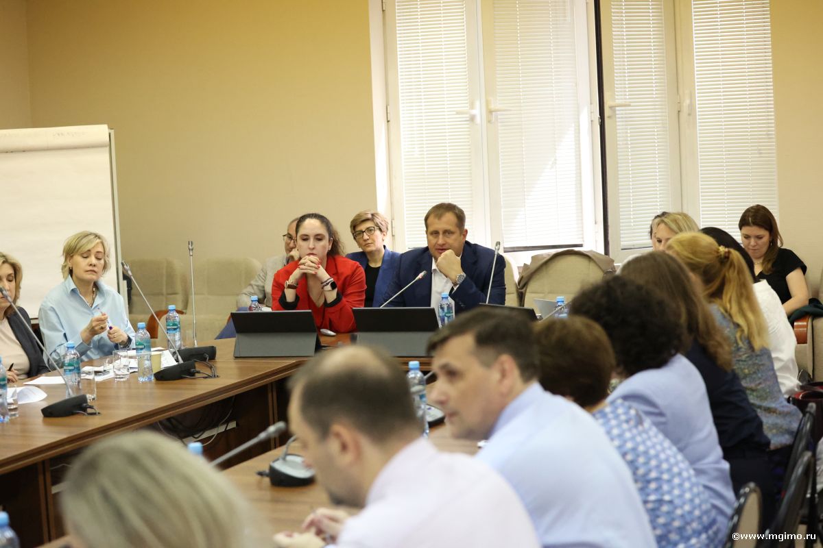 В МГИМО прошла проектно-аналитическая сессия по сетевым программам