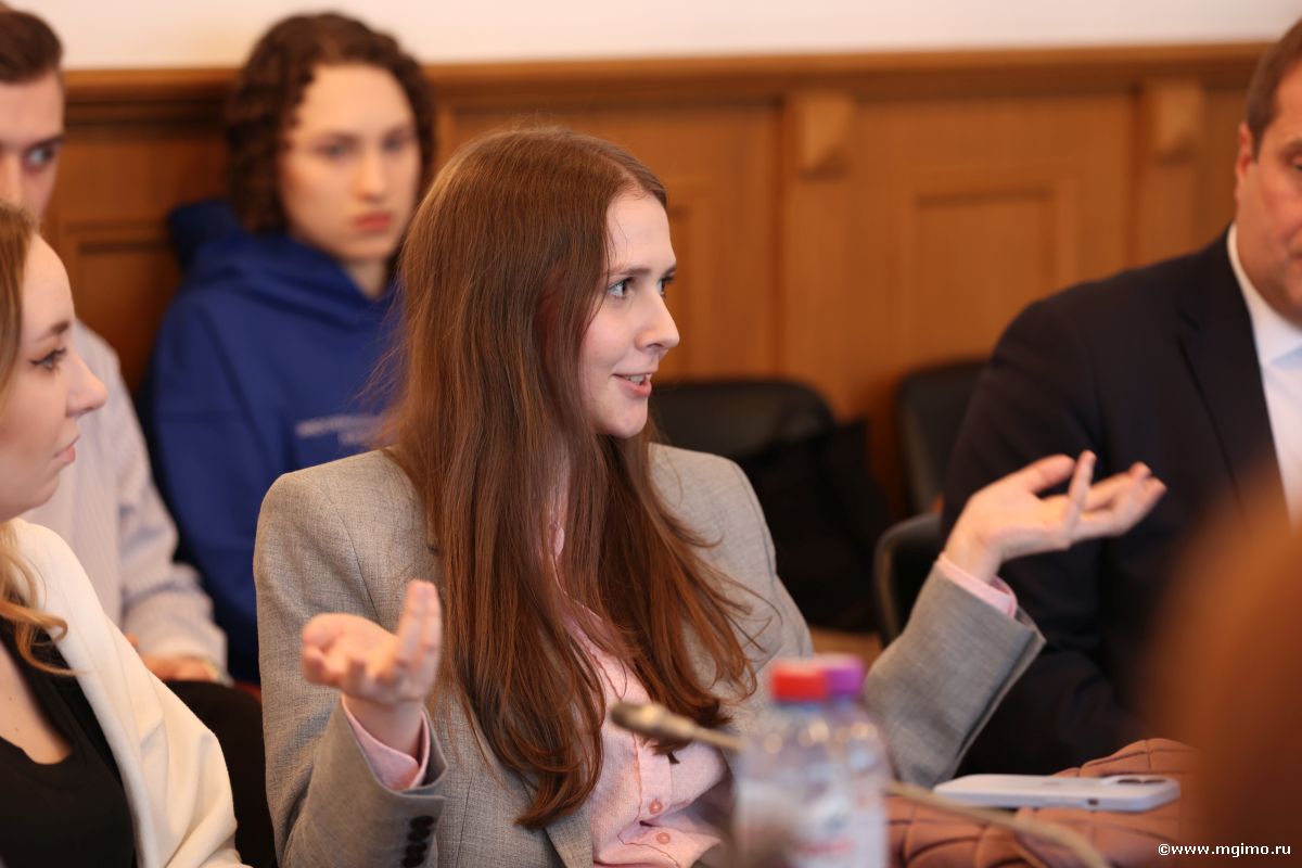 Встреча ректора А.В.Торкунова со студентами магистратуры «Менеджмент в сфере искусства и культуры»