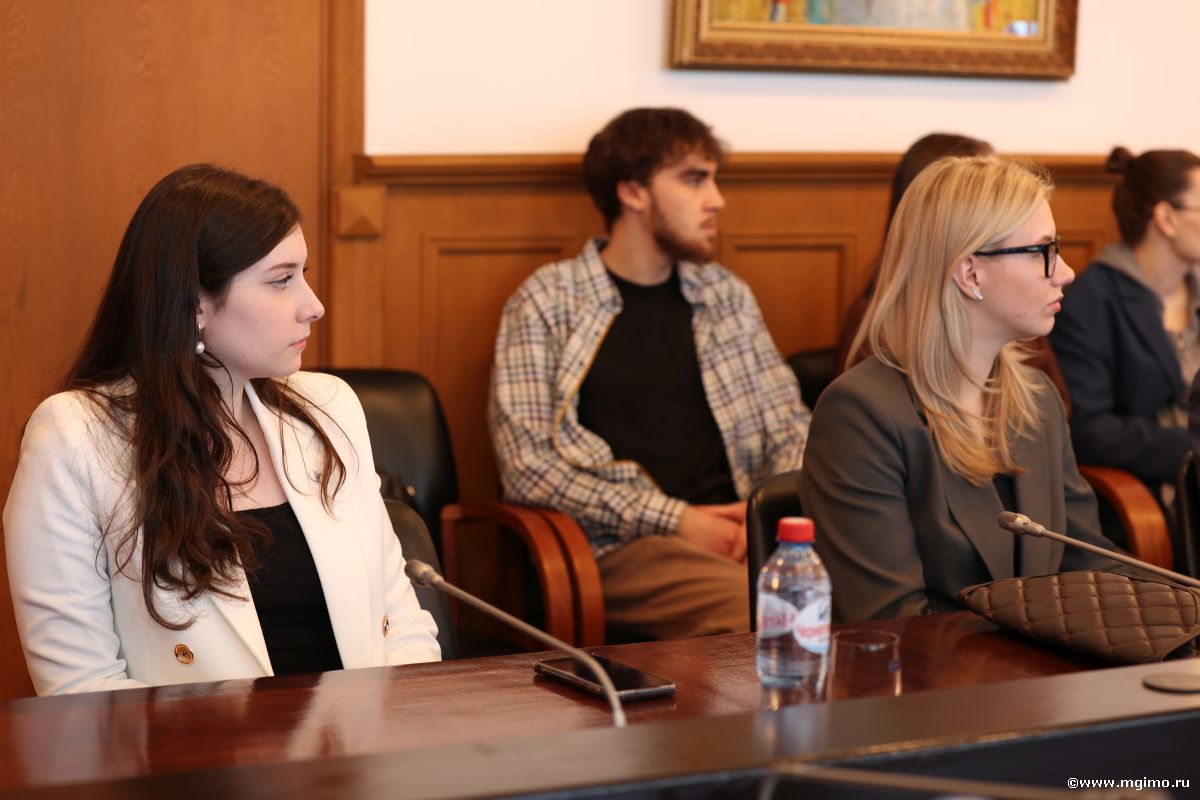 Встреча ректора А.В.Торкунова со студентами магистратуры «Менеджмент в сфере искусства и культуры»