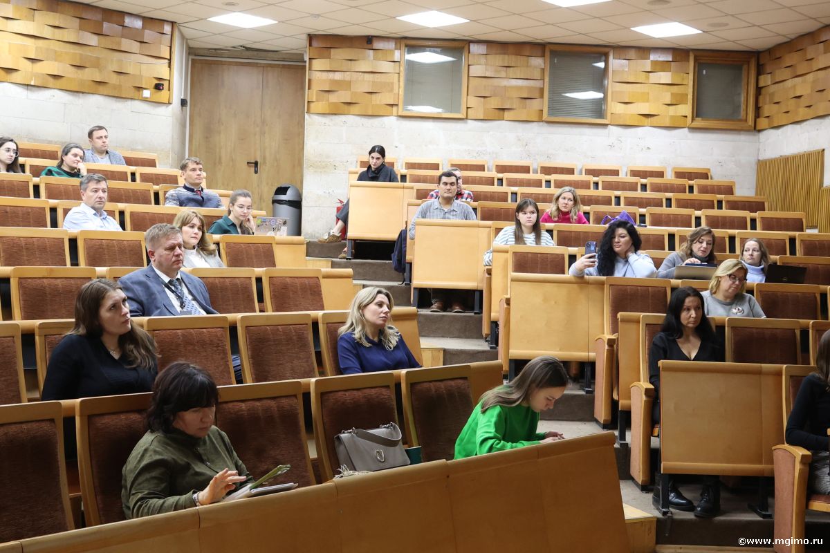 «Покупаем не мы, а наши чувства»: на «Туризме по четвергам» обсудили тренды нейромаркетинга