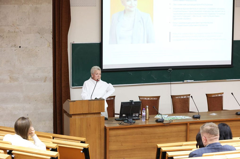 Больше, чем путешествие: как государство и бизнес меняют туристическую индустрию России