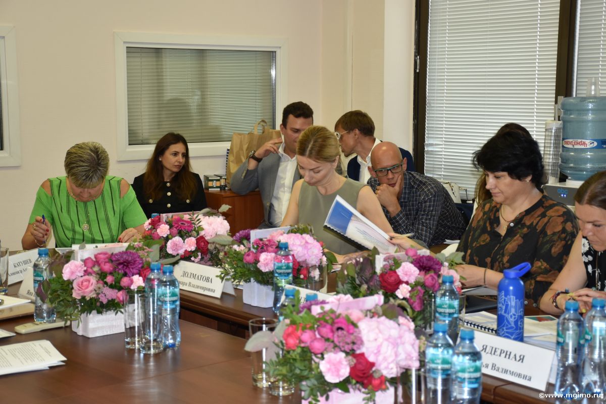 Выпускники программы по мировому спорту защитили дипломные проекты