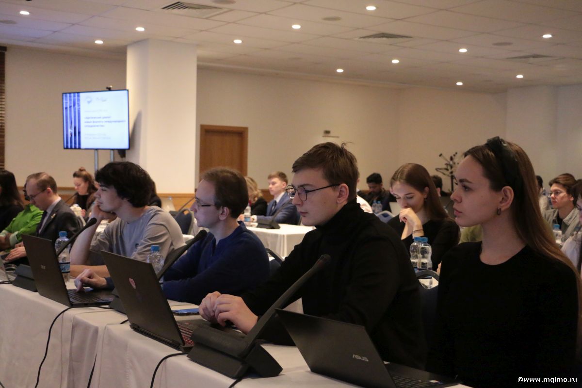 Зимняя школа по Арктике в Великом Новгороде