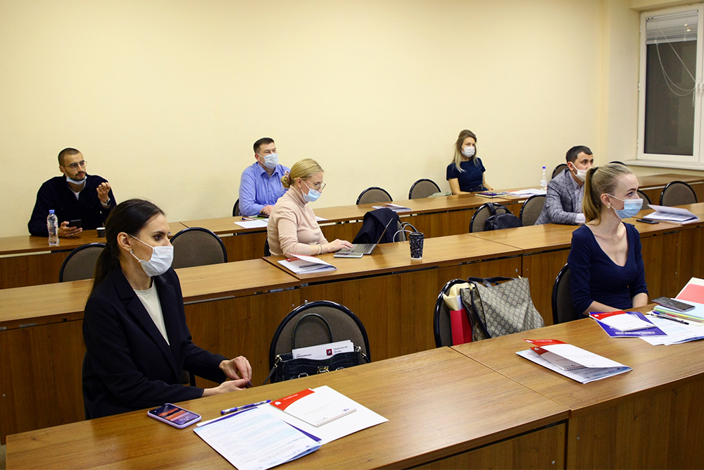 Профессиональная переподготовка по международным отношениям и протоколу