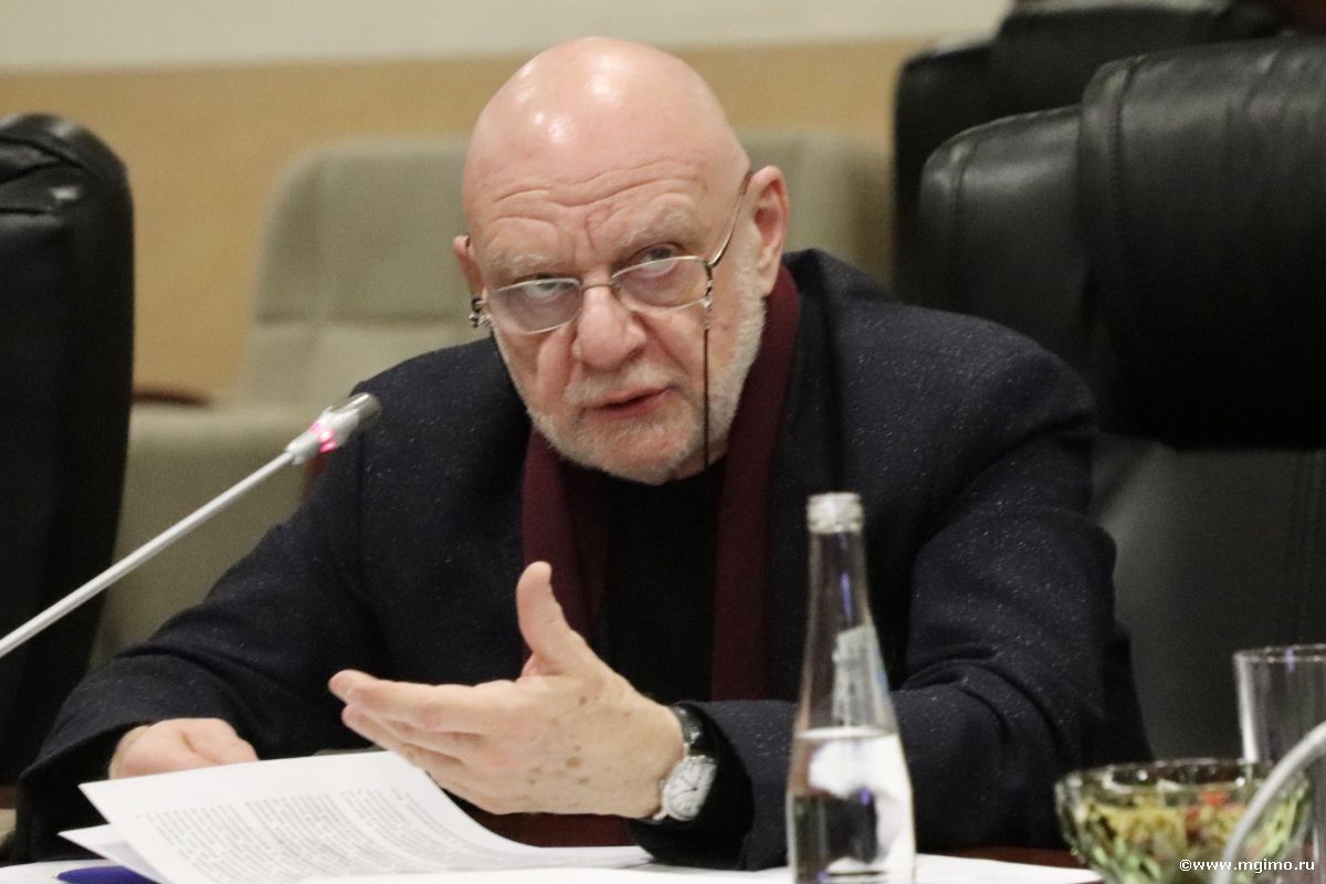Поздравляем А.М.Мирзоеву с защитой диссертации!