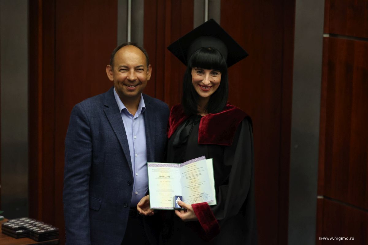 Выпускники Школы бизнеса получили дипломы