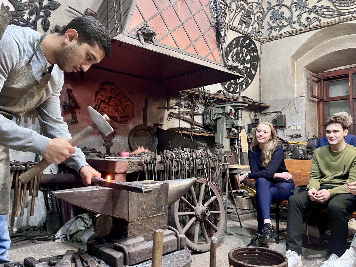 По маршруту Золотого кольца: мгимовцы на выездном модуле во Владимире