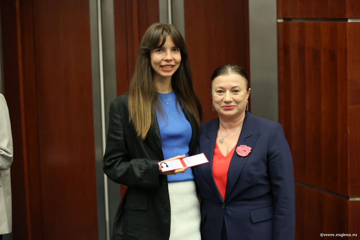 Магистранты Школы бизнеса МГИМО получили студенческие билеты