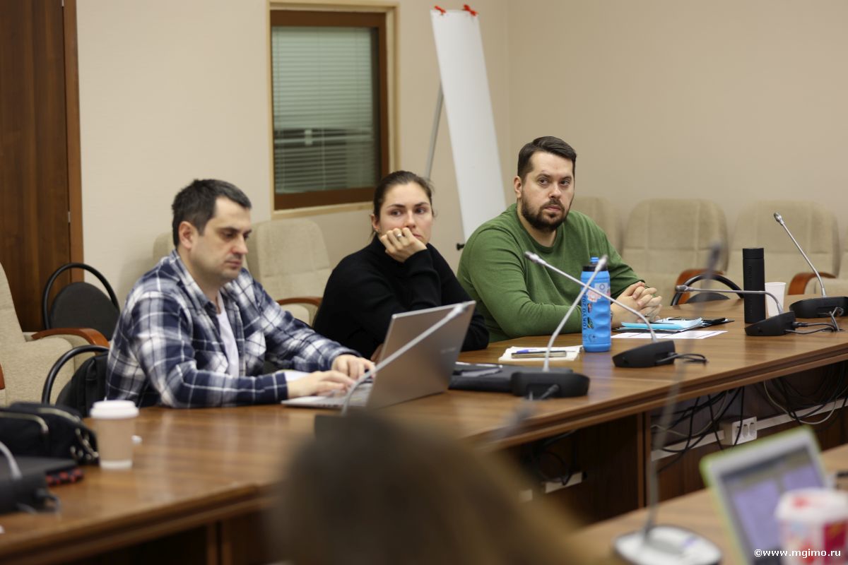 Шестой модуль программы по мировому спорту: коммерческие и трудовые отношения