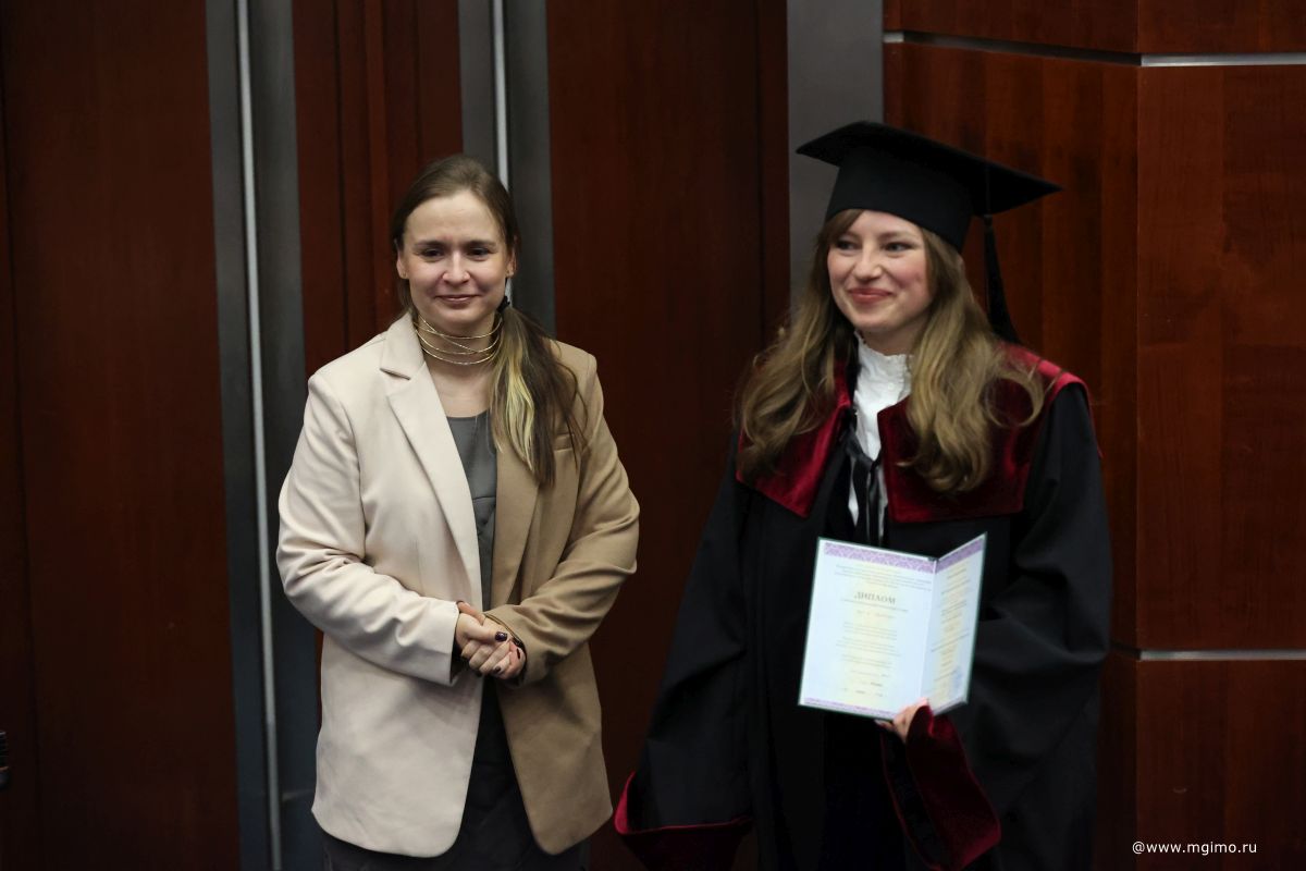 Выпускники Школы бизнеса получили дипломы