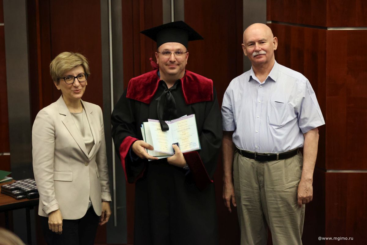 Выпускники Школы бизнеса получили дипломы