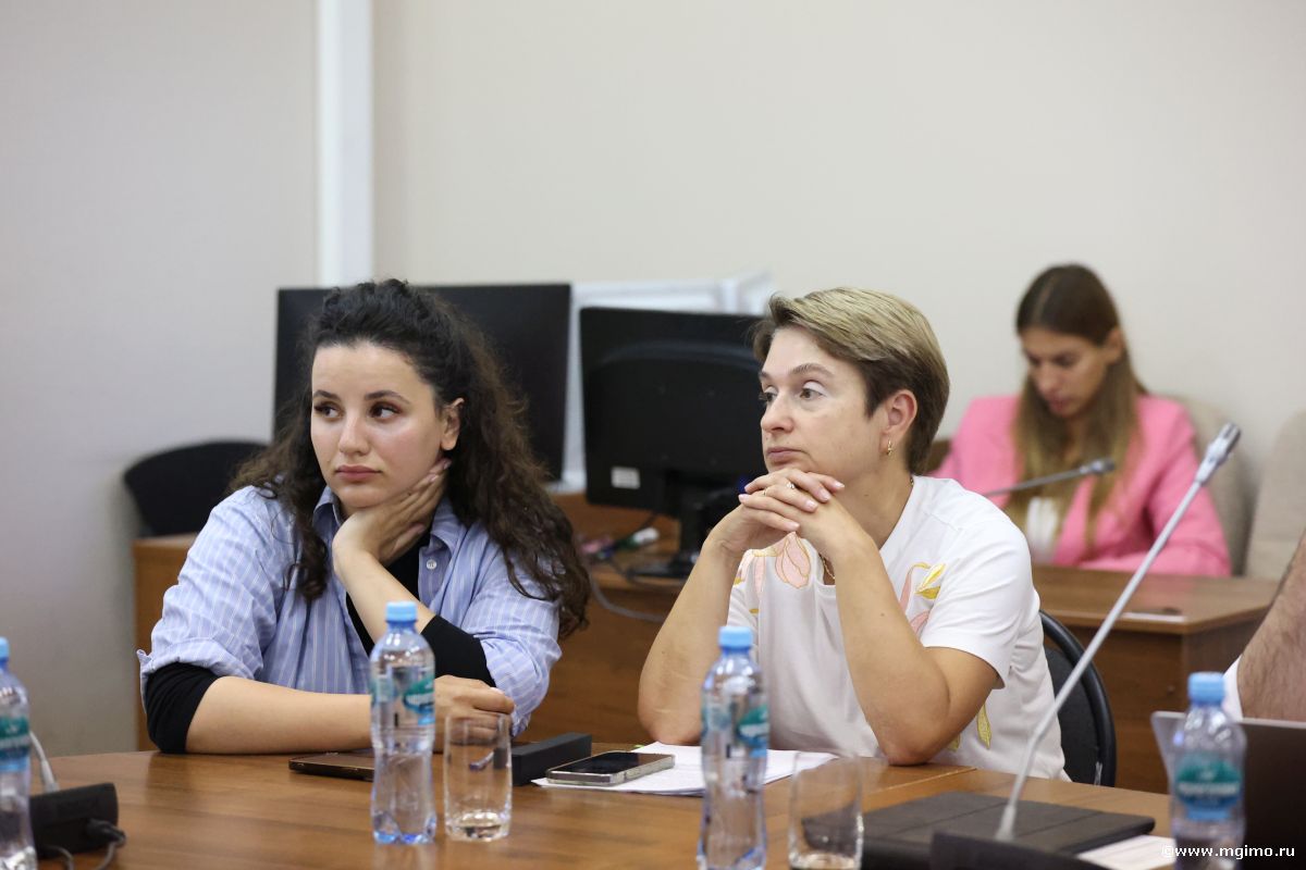 В МГИМО прошла проектно-аналитическая сессия по сетевым программам
