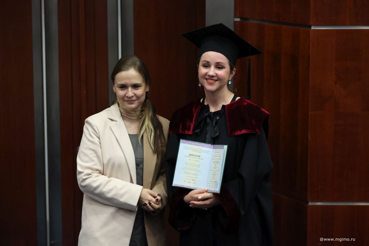 Выпускники Школы бизнеса получили дипломы