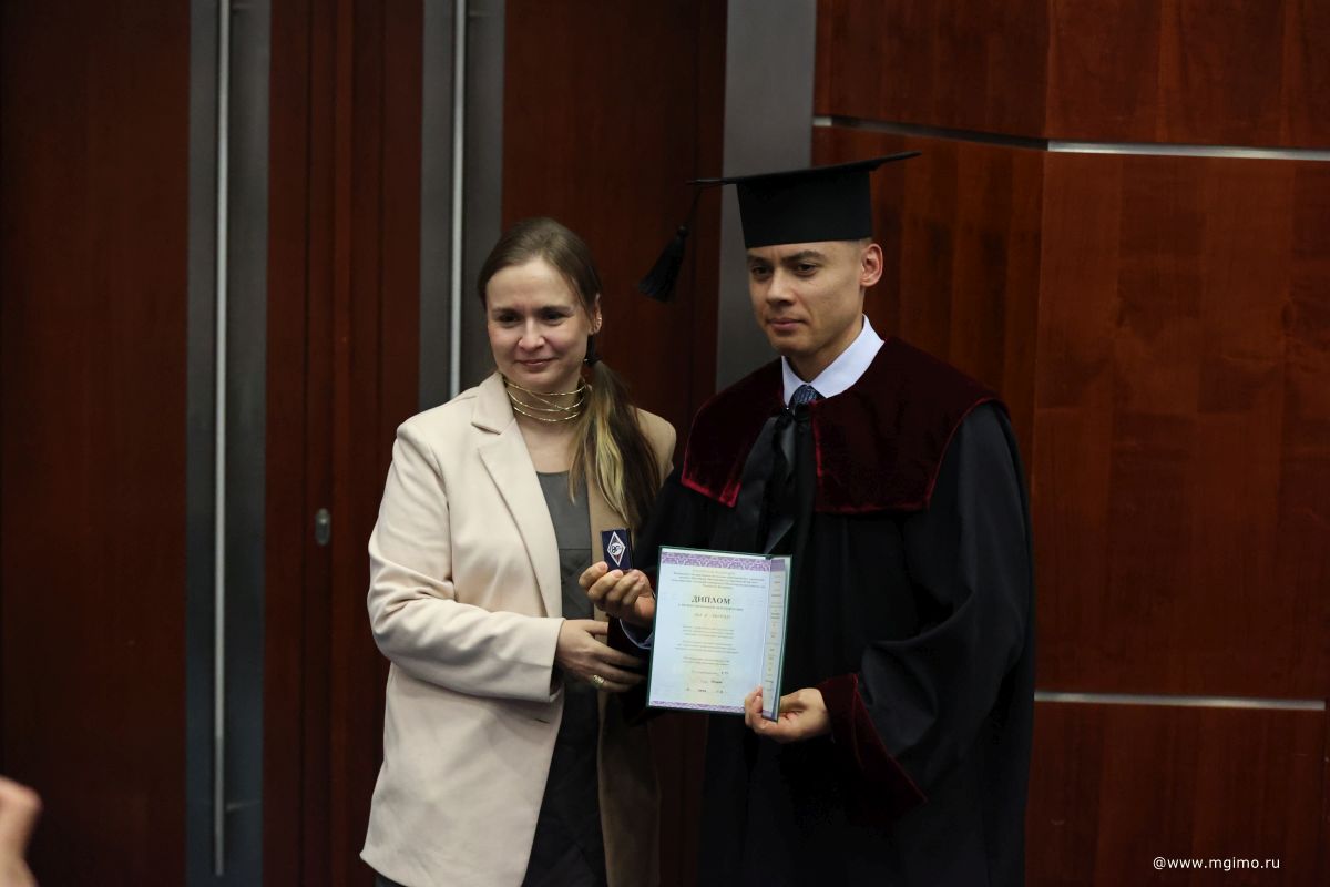 Выпускники Школы бизнеса получили дипломы