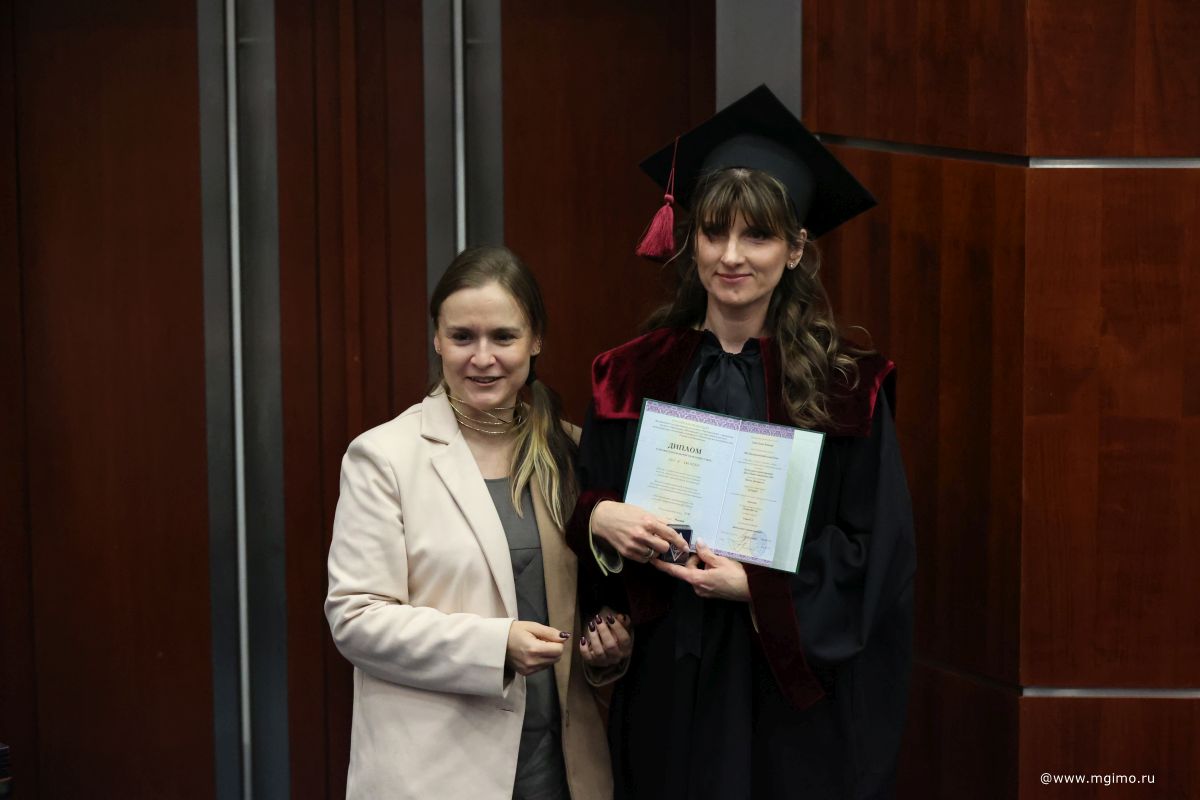 Выпускники Школы бизнеса получили дипломы