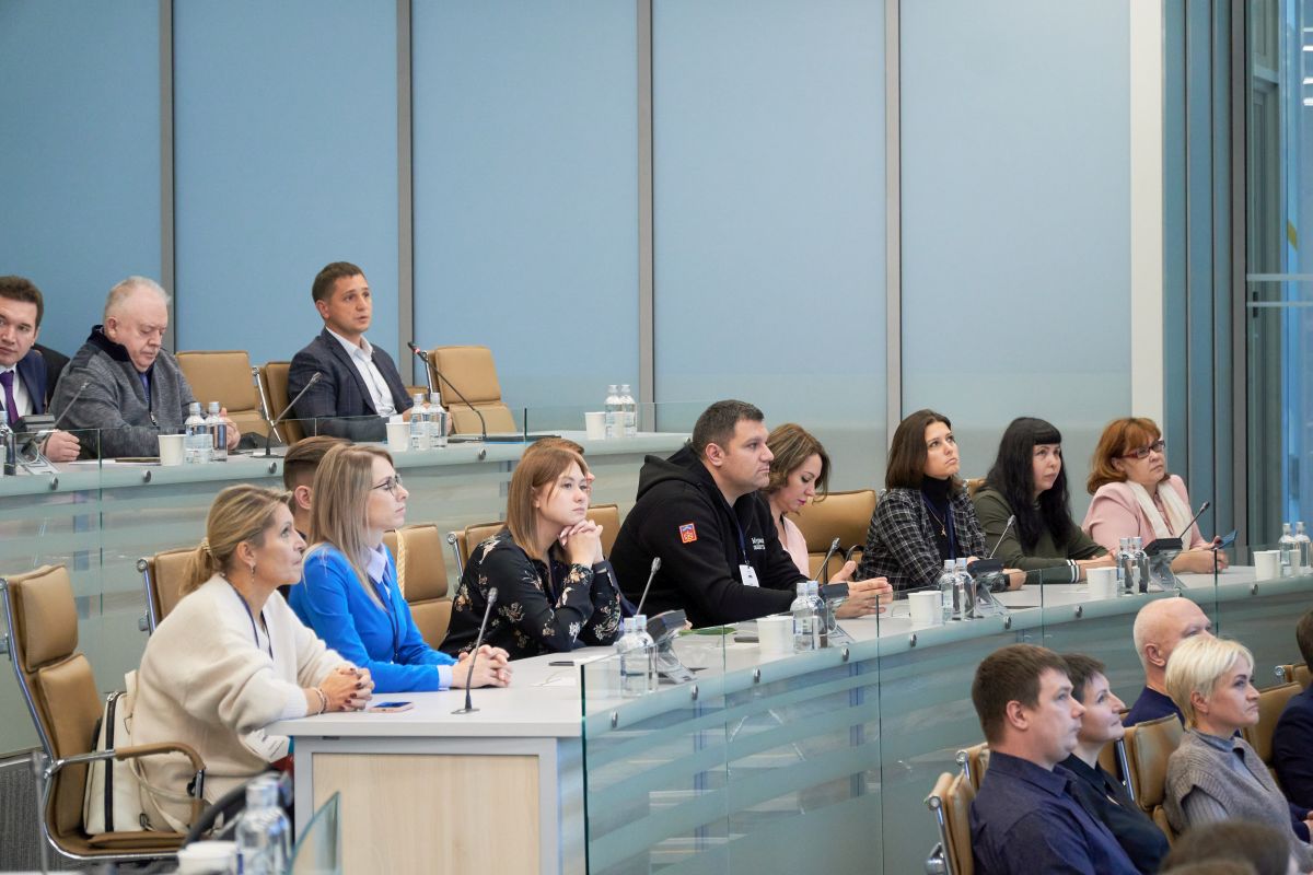 Представители 33 регионов прошли обучение по программе организации капитального ремонта