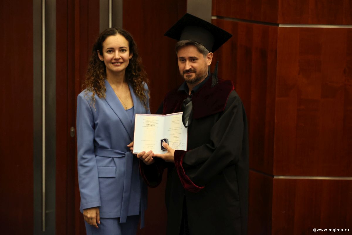 Дипломы и дипломаты: слушатели программы «Международные отношения» завершили обучение