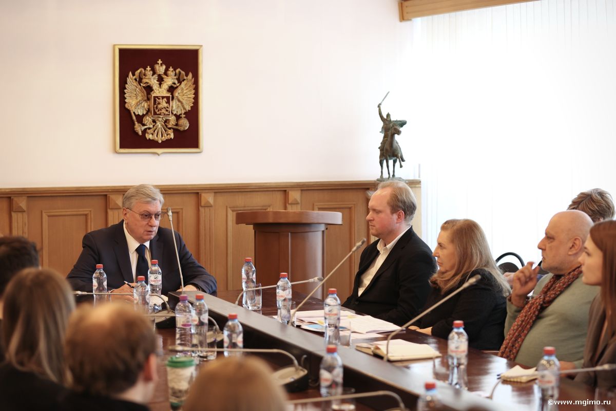 Встреча ректора А.В.Торкунова со студентами магистратуры «Менеджмент в сфере искусства и культуры»