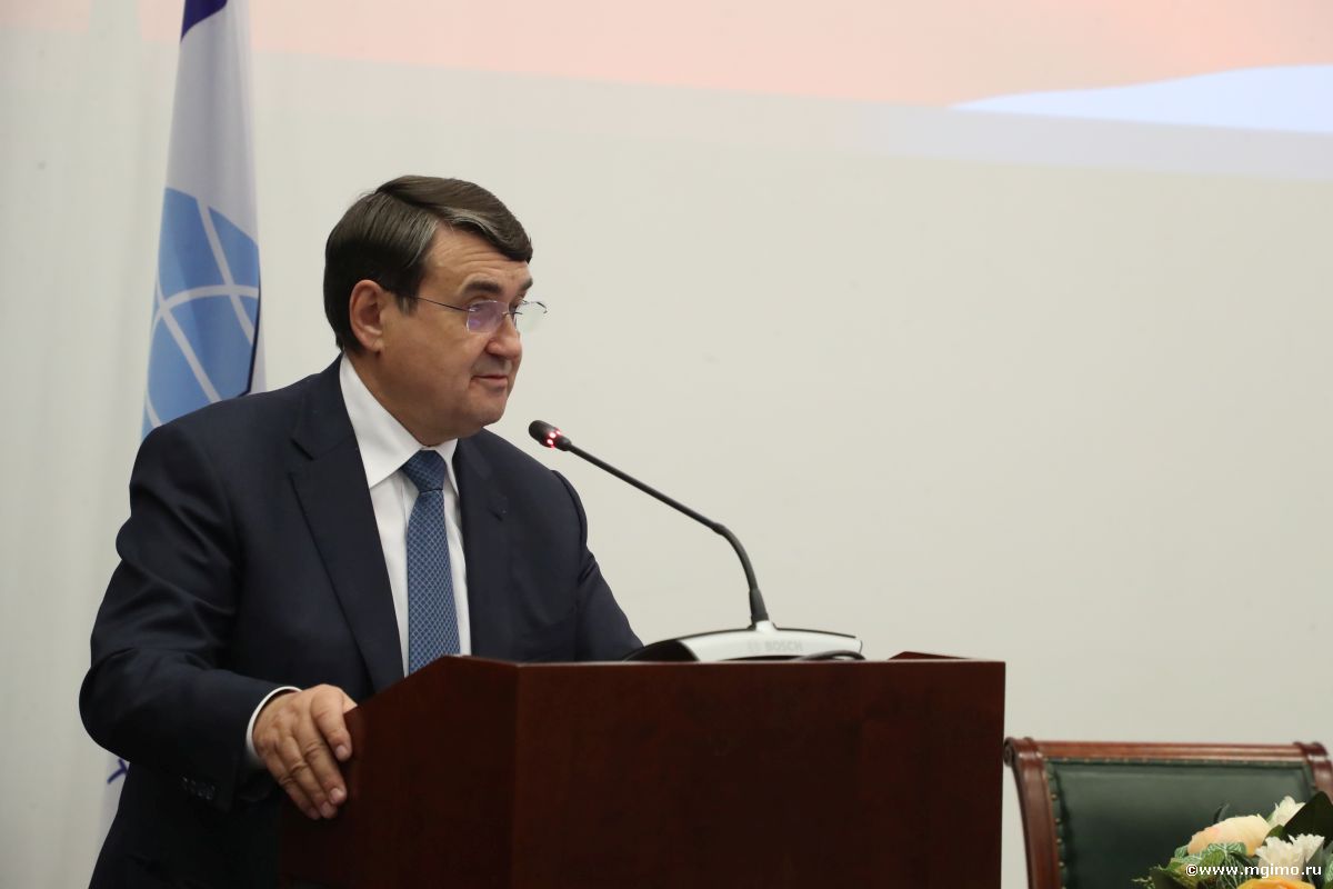 Лекция И.Е.Левитина в МГИМО