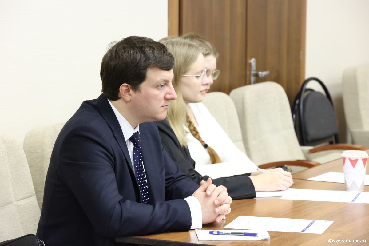 Формирующийся миропорядок: риски и возможности для России