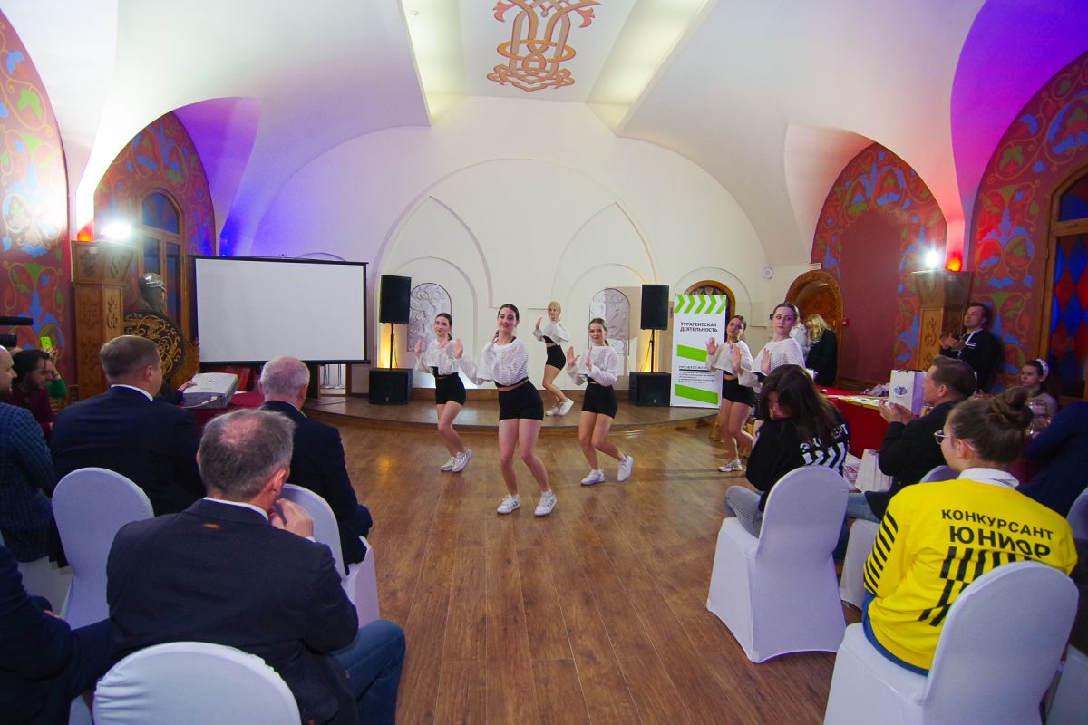 Молодые профессионалы получают признание МГИМО