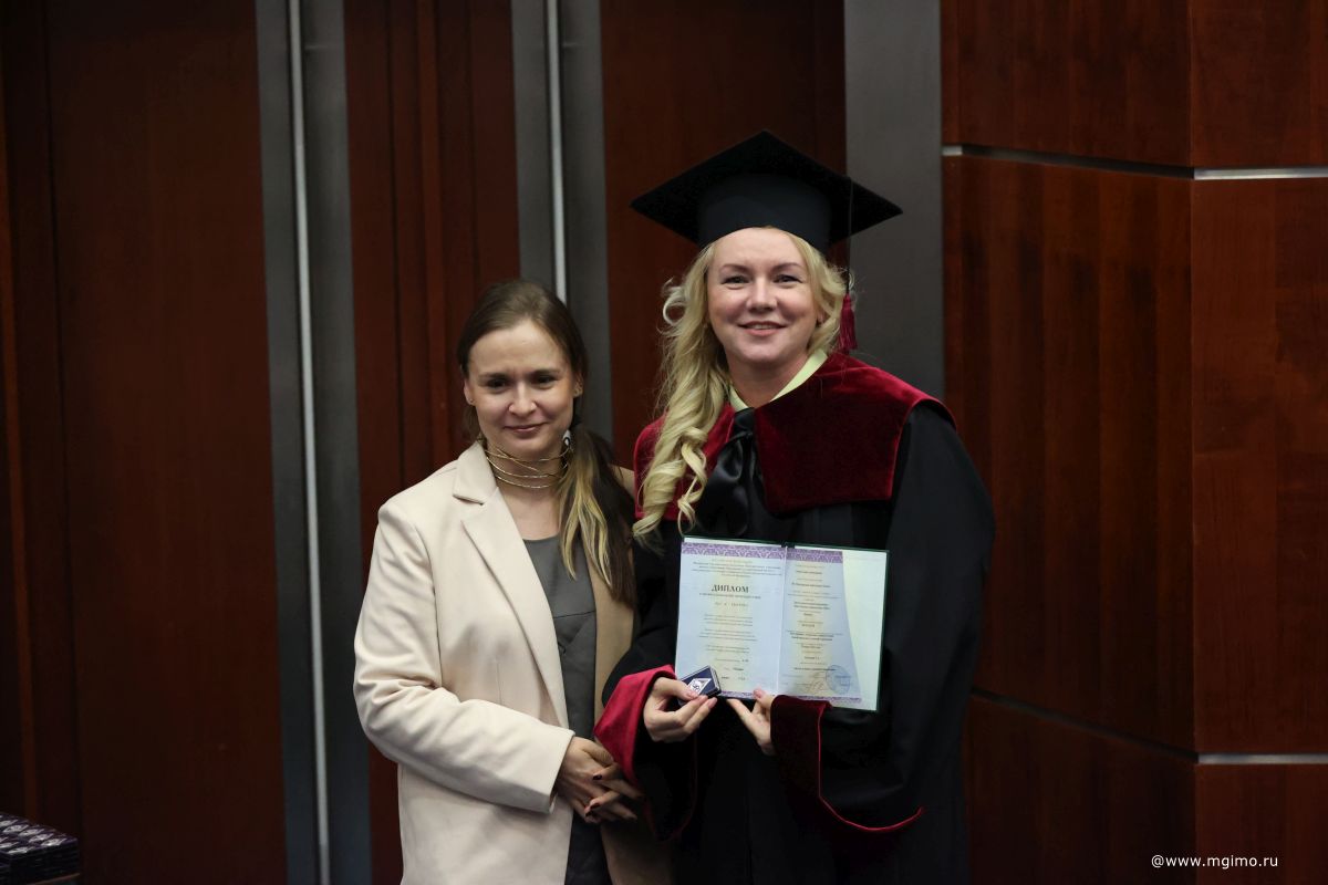 Выпускники Школы бизнеса получили дипломы