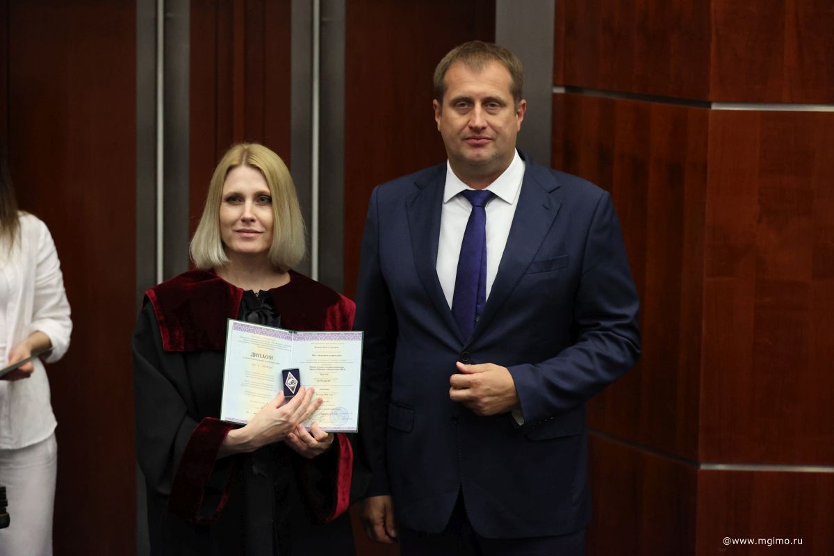 Выпускники Школы бизнеса получили дипломы