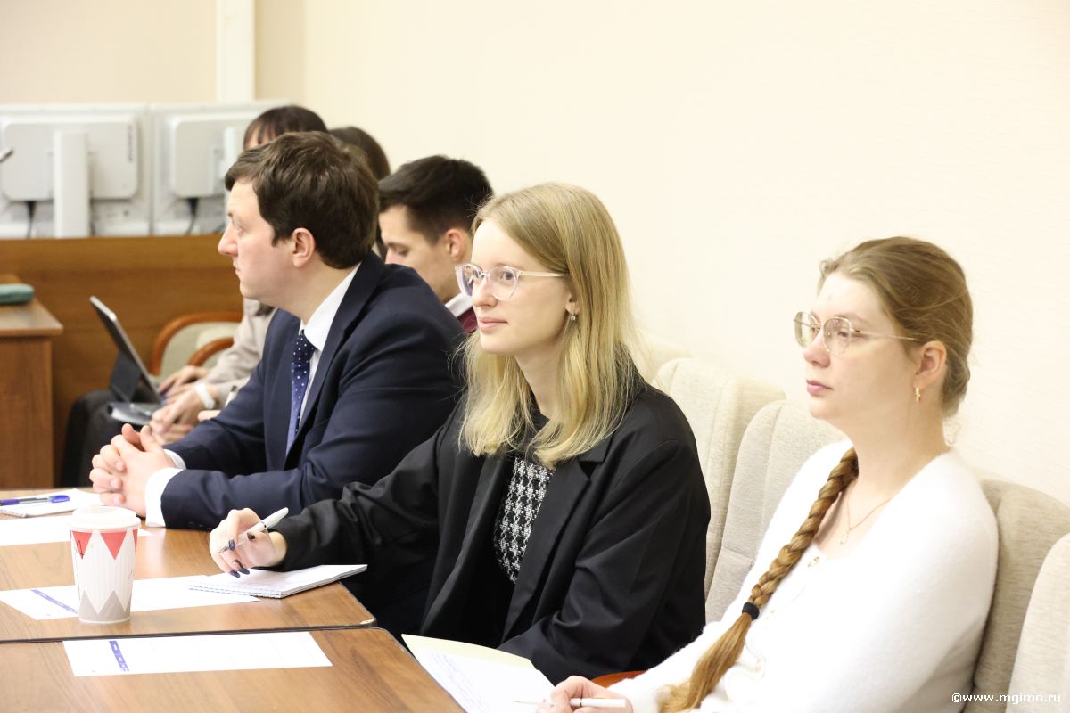 Формирующийся миропорядок: риски и возможности для России