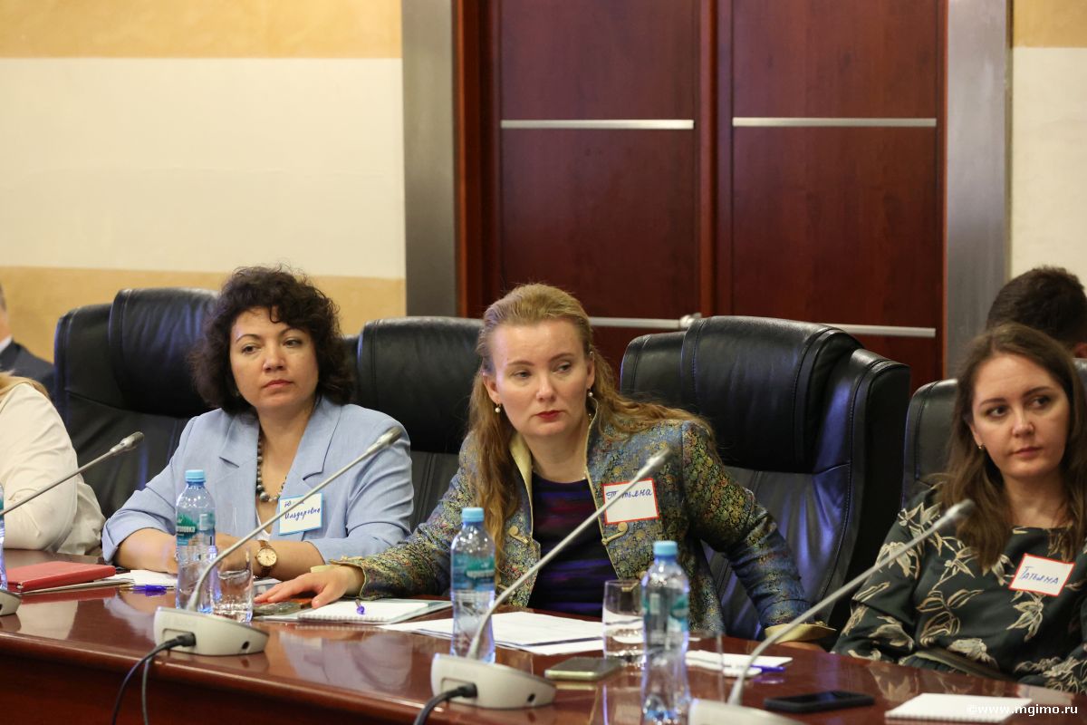 В МГИМО прошла проектно-аналитическая сессия по сетевым программам
