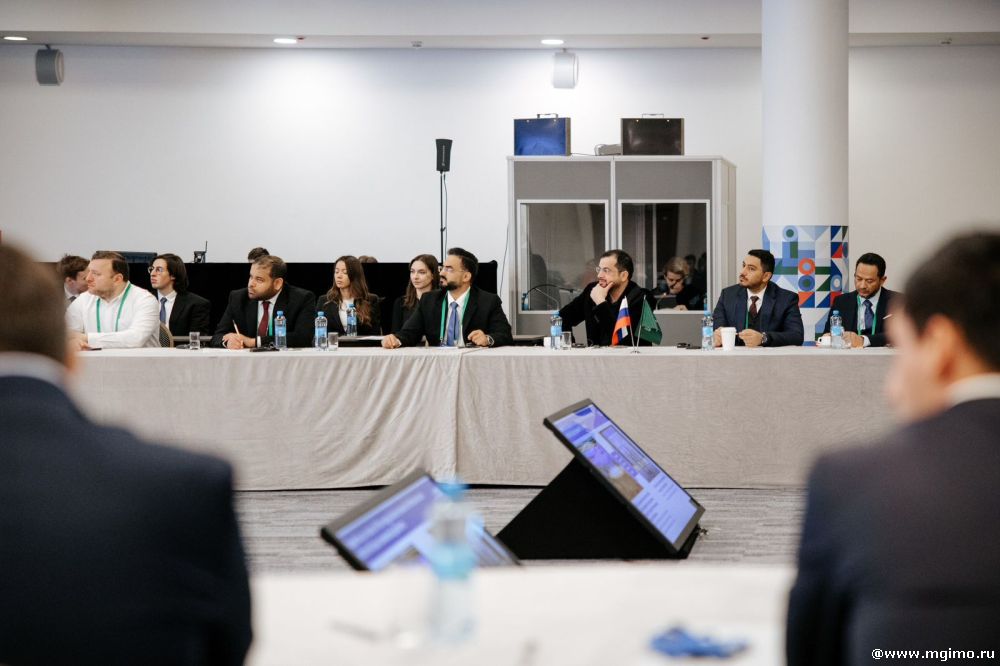 Студенты МГИМО обеспечили лингвистическое сопровождение делегации из Саудовской Аравии