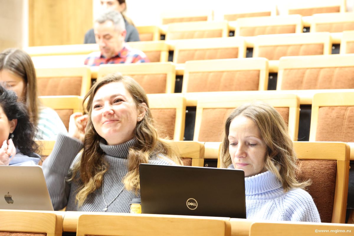 «Покупаем не мы, а наши чувства»: на «Туризме по четвергам» обсудили тренды нейромаркетинга