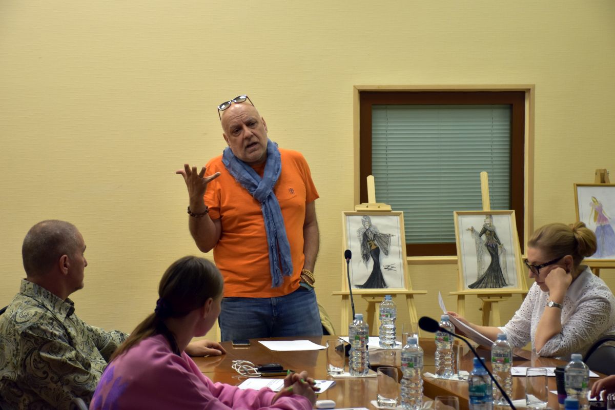 Профессиональная переподготовка «Практическое искусствознание»: защита дипломных проектов студентов МГИМО