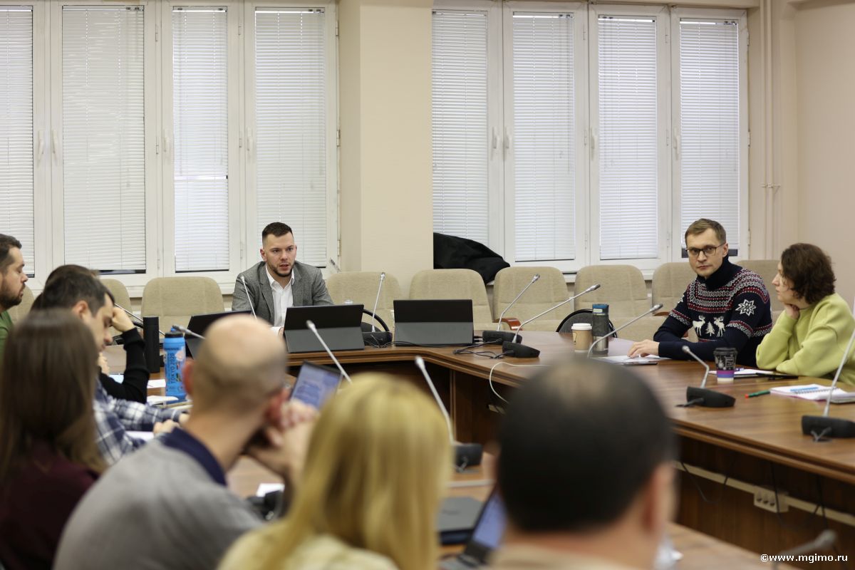 Шестой модуль программы по мировому спорту: коммерческие и трудовые отношения