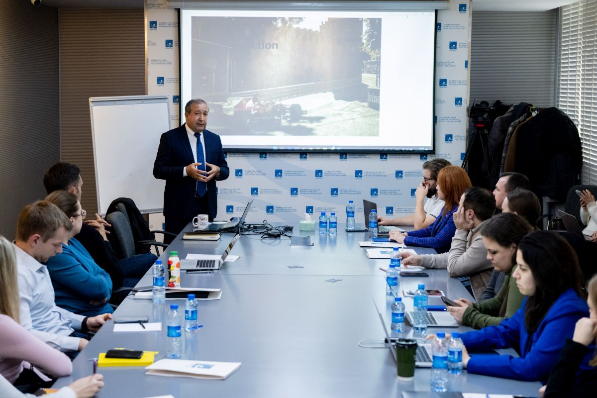 В Баку стартовал выездной модуль программы по мировому спорту