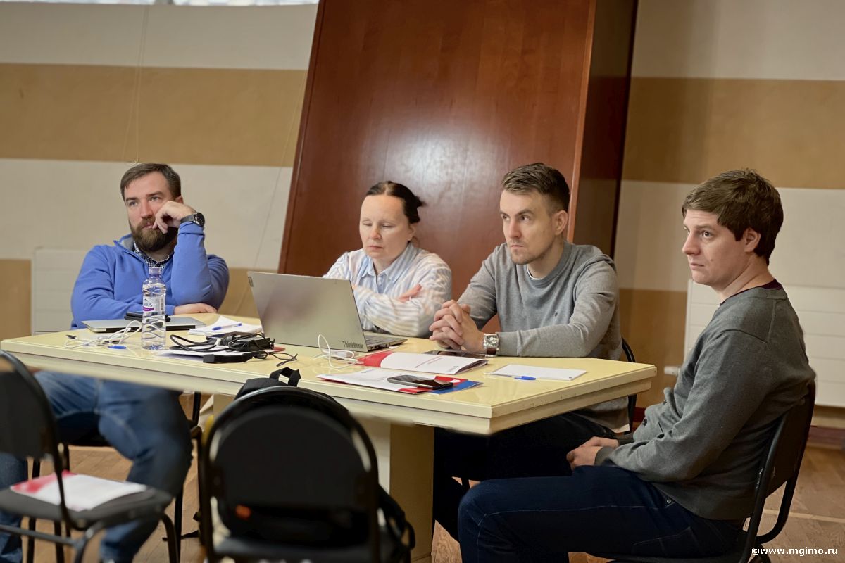 Ведущие специалисты РУСАЛ повысят компетенции в области GR