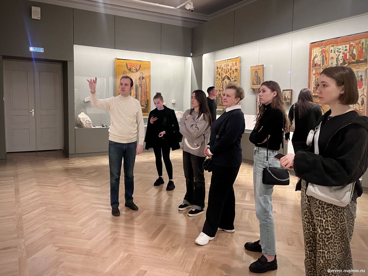 По маршруту Золотого кольца: мгимовцы на выездном модуле во Владимире