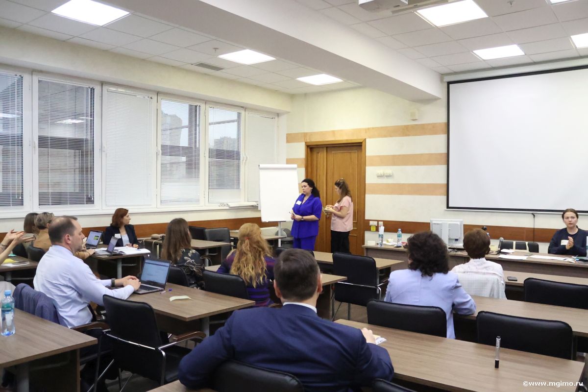 В МГИМО прошла проектно-аналитическая сессия по сетевым программам