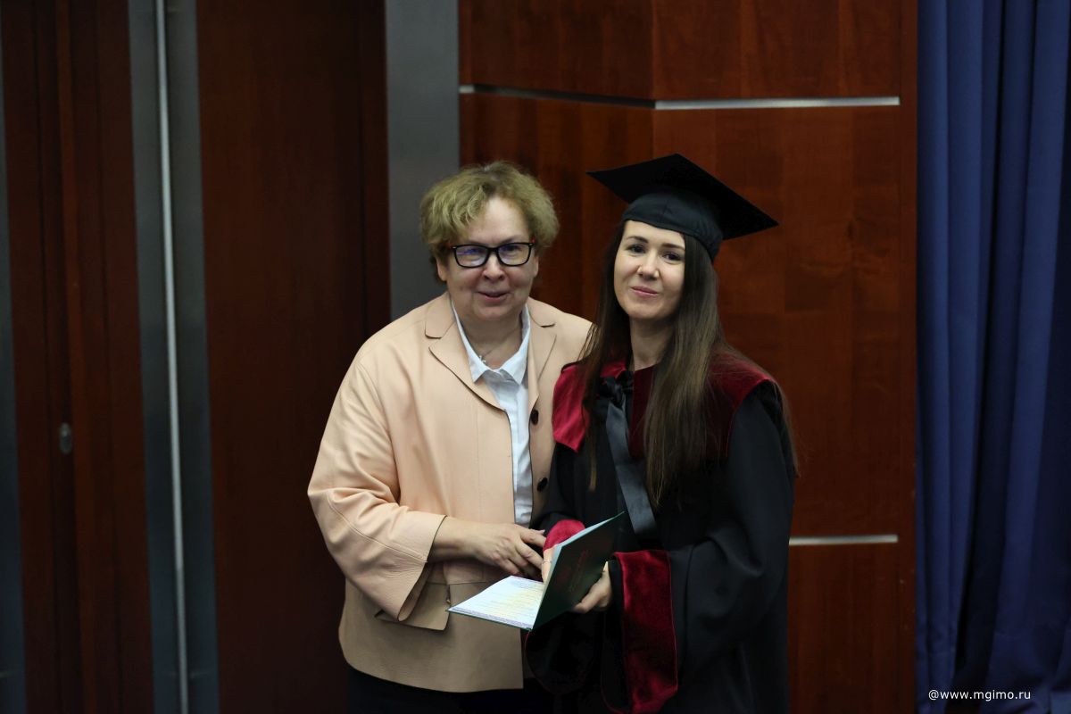 Выпускники Школы бизнеса получили дипломы