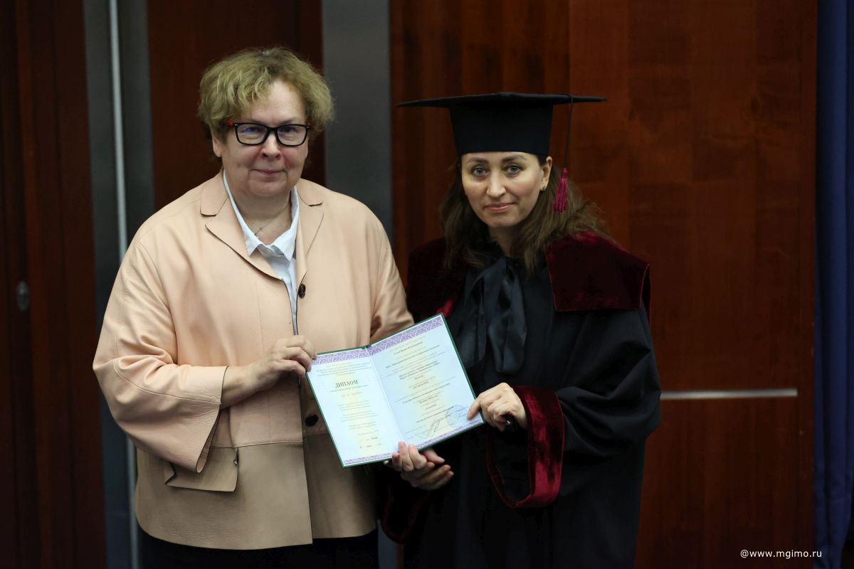 Выпускники Школы бизнеса получили дипломы