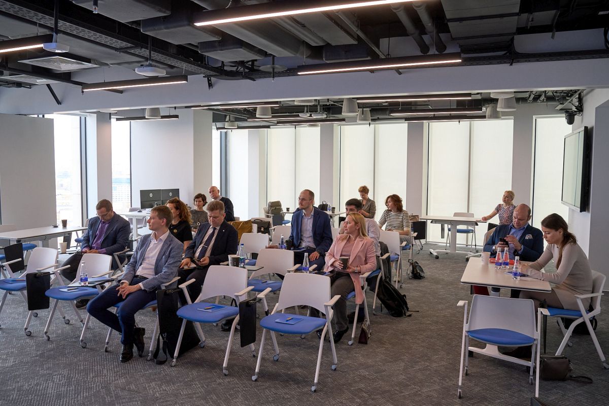 Слушатели программы «Цифровая экономика» знакомятся с инновационными практиками в финансовом секторе