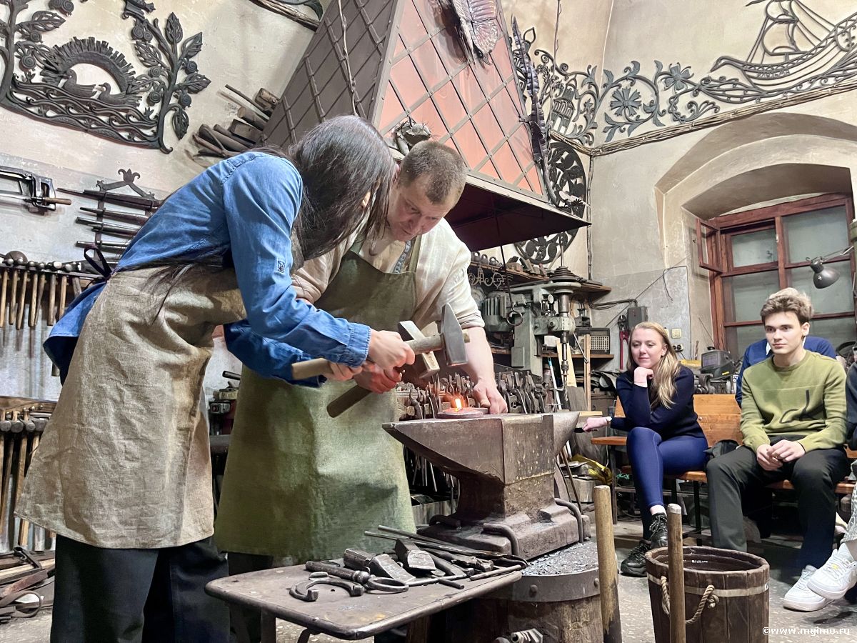 По маршруту Золотого кольца: мгимовцы на выездном модуле во Владимире