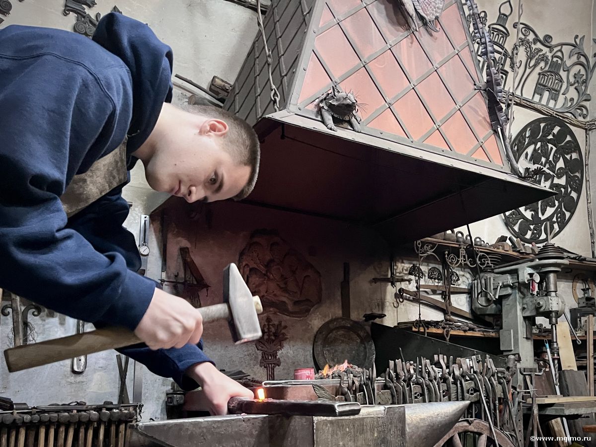 По маршруту Золотого кольца: мгимовцы на выездном модуле во Владимире