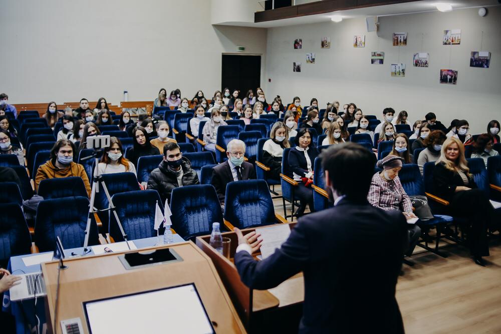  МГИМО провел программу по протоколу для студентов и преподавателей КФУ
