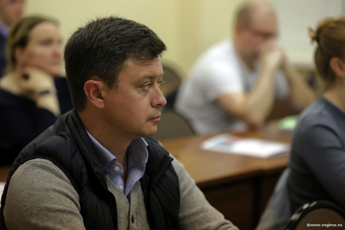 Программа переподготовки по международным отношениям
