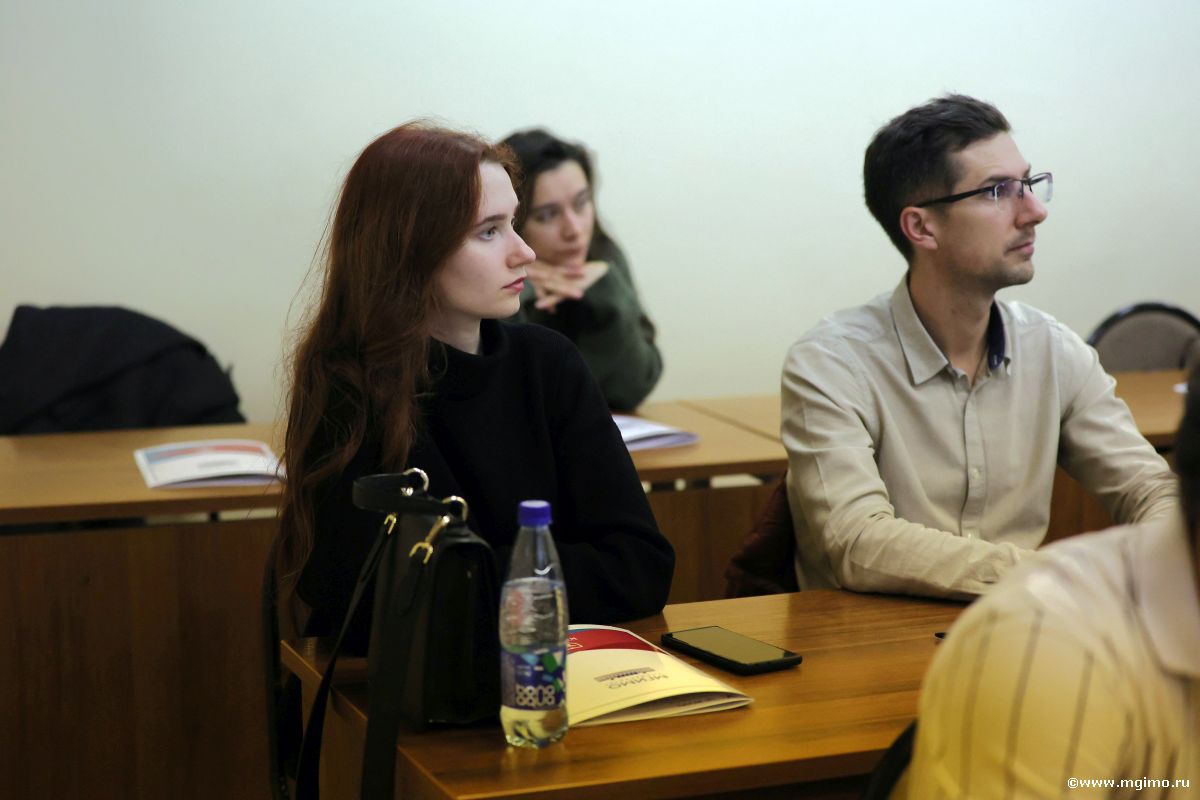 Программа переподготовки по международным отношениям
