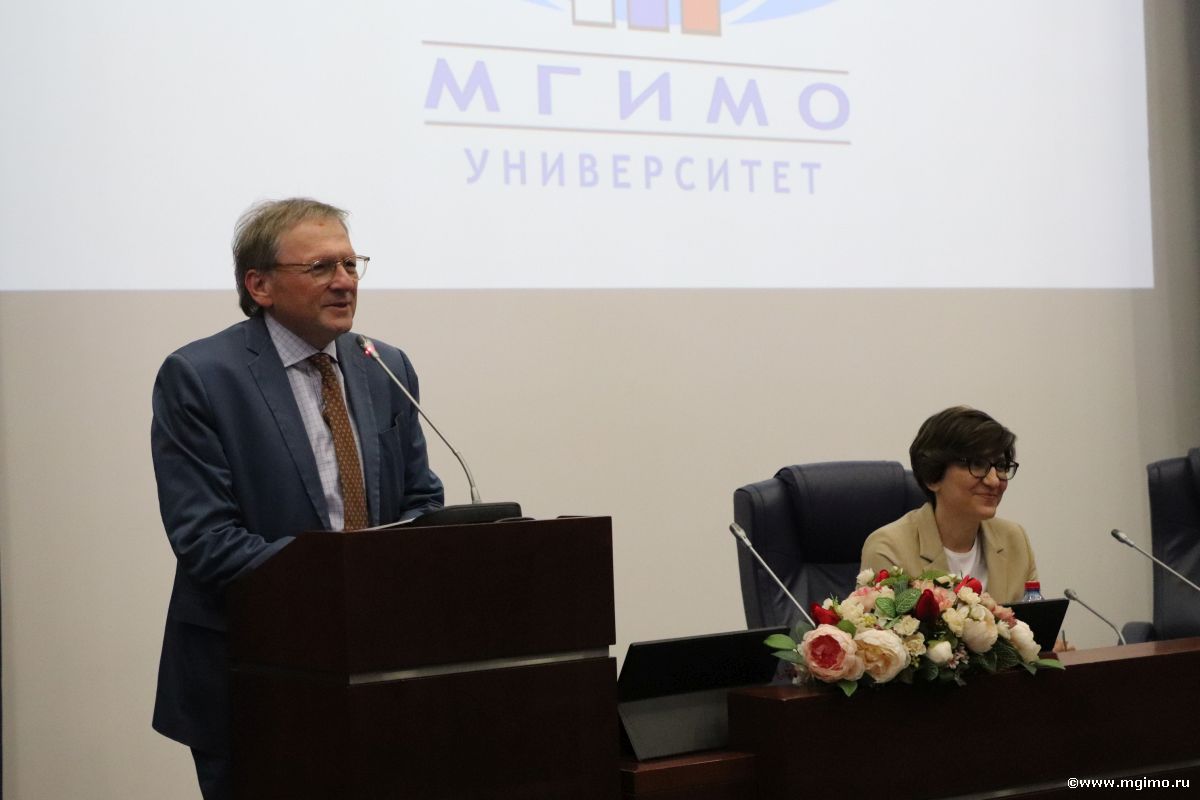 Выпускники программ Школы бизнеса МГИМО получили дипломы