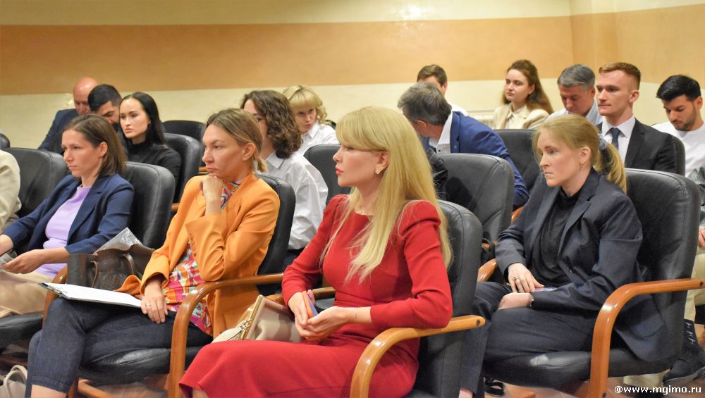 Руководители спортивных федераций защитили дипломные проекты